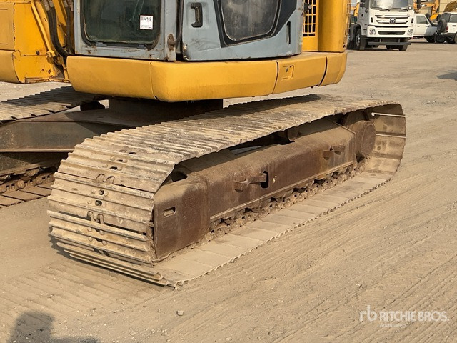 Komatsu PC138US-2E0 - Pelle sur chenille: photos 5 Komatsu PC138US-2E0 - Pelle sur chenille: photos 5