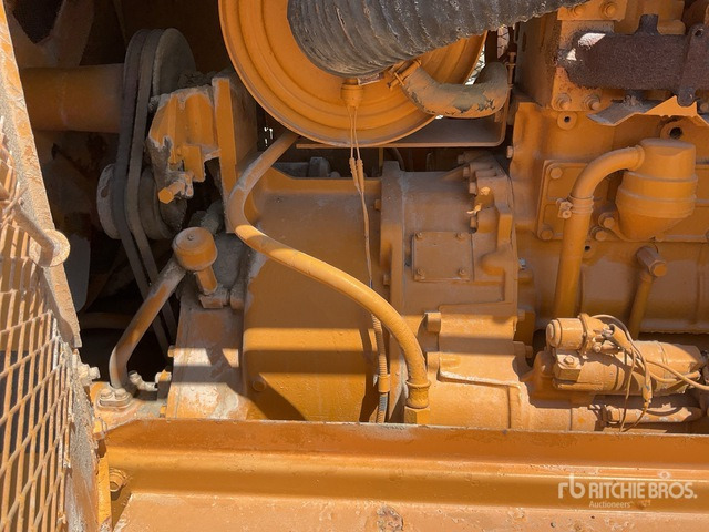 Mitsubishi MG730 Motor Grader - Niveleuse: photos 4 Mitsubishi MG730 Motor Grader - Niveleuse: photos 4