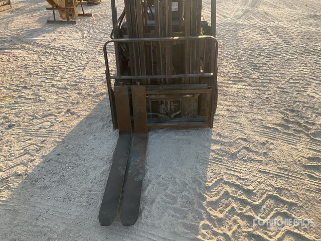 Toyota 7FBEU20 Electric Forklift - Chariot élévateur électrique: photos 4 Toyota 7FBEU20 Electric Forklift - Chariot élévateur électrique: photos 4