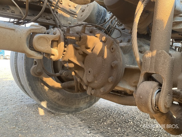 2006 MAN TGA33.410 6x4 T/A Day Cab Truck Tractor - Tracteur routier: photos 5 2006 MAN TGA33.410 6x4 T/A Day Cab Truck Tractor - Tracteur routier: photos 5