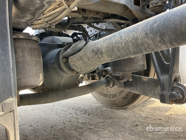 2015 Mercedes-Benz Actross 1843LS 4x2 S/A Sleeper Truck Tractor - Tracteur routier: photos 5 2015 Mercedes-Benz Actross 1843LS 4x2 S/A Sleeper Truck Tractor - Tracteur routier: photos 5