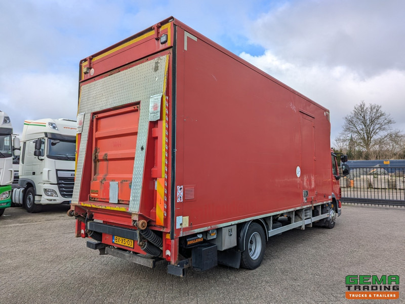 DAF FA LF45.210 4x2 Dagcab Euro5 EEV - GeslotenBak 6.6M - Zijdeuren - Weegsysteem - Laadklep 1500KG - Camion fourgon: photos 5 DAF FA LF45.210 4x2 Dagcab Euro5 EEV - GeslotenBak 6.6M - Zijdeuren - Weegsysteem - Laadklep 1500KG - Camion fourgon: photos 5