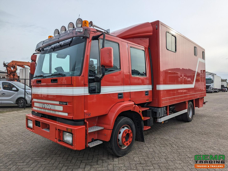 Iveco Tector ML120E24D 4x2 Euro3 DubbelCabine - Paardenwagen 3-Paards - Kleedruimte - Hydraulische klep- TOP! - Camion chevaux: photos 2 Iveco Tector ML120E24D 4x2 Euro3 DubbelCabine - Paardenwagen 3-Paards - Kleedruimte - Hydraulische klep- TOP! - Camion chevaux: photos 2