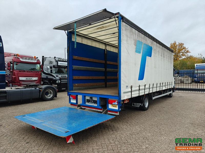 MAN TGL 12.250 4x2 Dagcab Euro6 - 12T - Schuifzeilenbak 7.7m + Laadklep 1500kg - 3 Zitplaatsen - 125.000km! - Camion à rideaux coulissants: photos 2 MAN TGL 12.250 4x2 Dagcab Euro6 - 12T - Schuifzeilenbak 7.7m + Laadklep 1500kg - 3 Zitplaatsen - 125.000km! - Camion à rideaux coulissants: photos 2