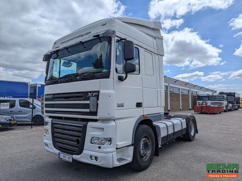 DAF FT XF105.460 4x2 Superspacecab Euro5 - Retarder - Dubbele tanks - Groot brandstoffilter - Tracteur routier: photos 1 DAF FT XF105.460 4x2 Superspacecab Euro5 - Retarder - Dubbele tanks - Groot brandstoffilter - Tracteur routier: photos 1