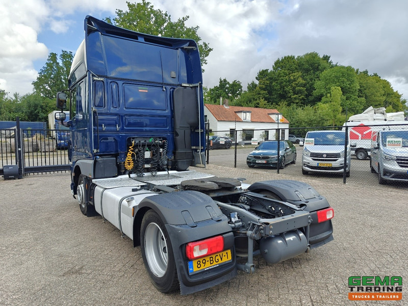 DAF XF 440 FT 4x2 SuperSpaceCab Euro6A - MEGA - Retarder - HandGeschakeld - 344.000KM! - Tracteur routier: photos 4 DAF XF 440 FT 4x2 SuperSpaceCab Euro6A - MEGA - Retarder - HandGeschakeld - 344.000KM! - Tracteur routier: photos 4