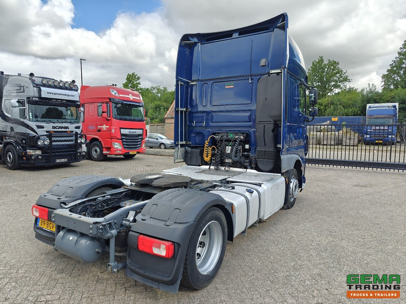 DAF XF 440 FT 4x2 SuperSpaceCab Euro6A - MEGA - Retarder - HandGeschakeld - 344.000KM! - Tracteur routier: photos 3 DAF XF 440 FT 4x2 SuperSpaceCab Euro6A - MEGA - Retarder - HandGeschakeld - 344.000KM! - Tracteur routier: photos 3