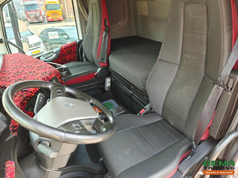 Volvo FH460 4x2 Globetrotter Euro6 - Hydrauliek + LambrechtCompressor - 04/2026 APK - Tracteur routier: photos 5 Volvo FH460 4x2 Globetrotter Euro6 - Hydrauliek + LambrechtCompressor - 04/2026 APK - Tracteur routier: photos 5