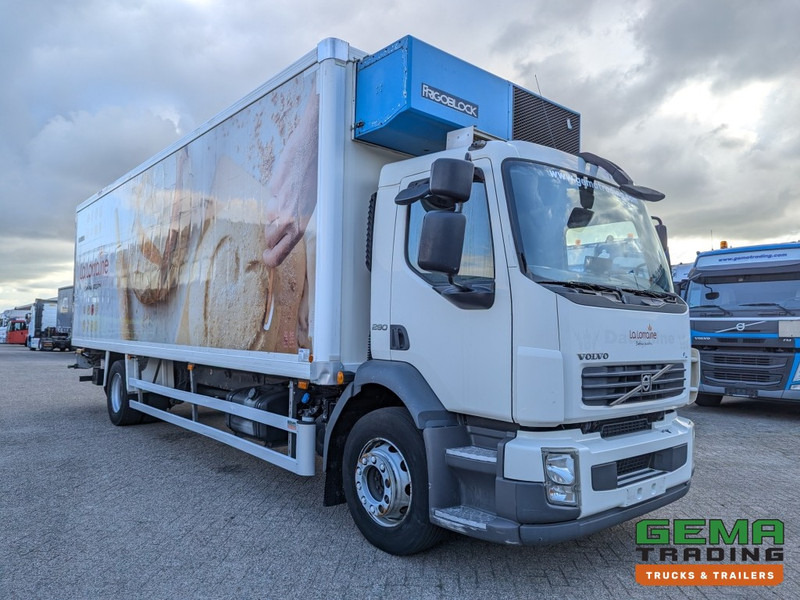 Volvo FL210 4x2 Daycab 18Ton Euro5 Handgeschakeld - Koel-VriesBak 8.38M - Frigo Block - Laadklep 1500KG - Camion isothermique: photos 3 Volvo FL210 4x2 Daycab 18Ton Euro5 Handgeschakeld - Koel-VriesBak 8.38M - Frigo Block - Laadklep 1500KG - Camion isothermique: photos 3