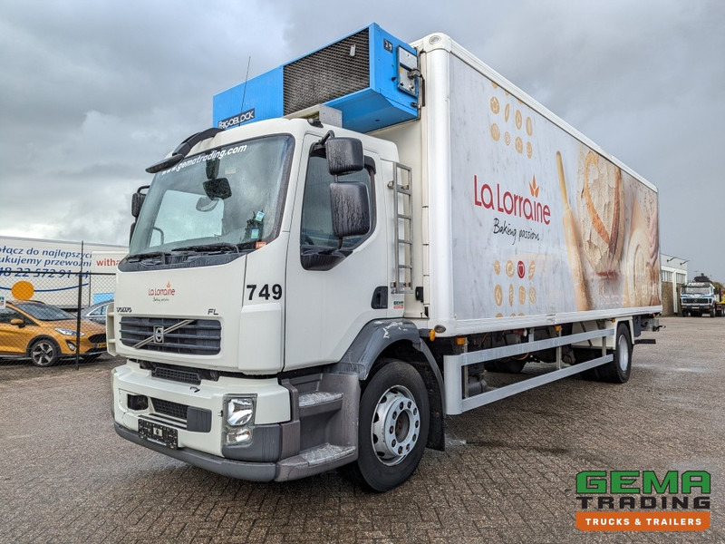 Volvo FL210 4x2 Daycab 18Ton Euro5 Handgeschakeld - Koel-VriesBak 8.40M - Frigo Block - Laadklep 1500KG - Camion isothermique: photos 1 Volvo FL210 4x2 Daycab 18Ton Euro5 Handgeschakeld - Koel-VriesBak 8.40M - Frigo Block - Laadklep 1500KG - Camion isothermique: photos 1