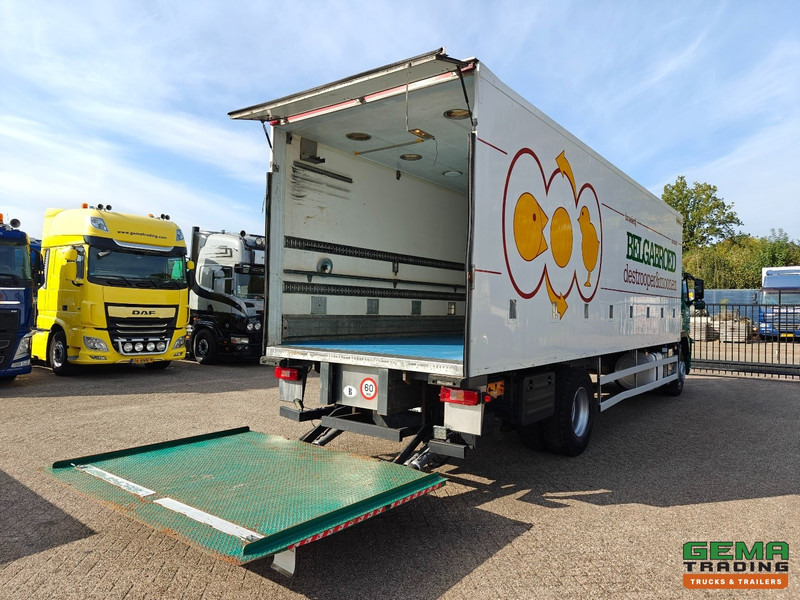 Volvo FM330 4x2 Dagcab Euro5 - KuikenBak 8.4m + Webasto Heater + Dhollandia 2000KG - Camion bétaillère: photos 2 Volvo FM330 4x2 Dagcab Euro5 - KuikenBak 8.4m + Webasto Heater + Dhollandia 2000KG - Camion bétaillère: photos 2