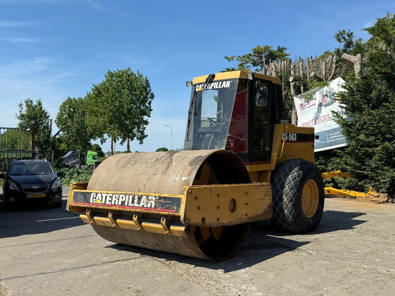 CAT CS 563 Roller with vibration - Compacteur à pieds de mouton/ Monocylindre: photos 2 CAT CS 563 Roller with vibration - Compacteur à pieds de mouton/ Monocylindre: photos 2