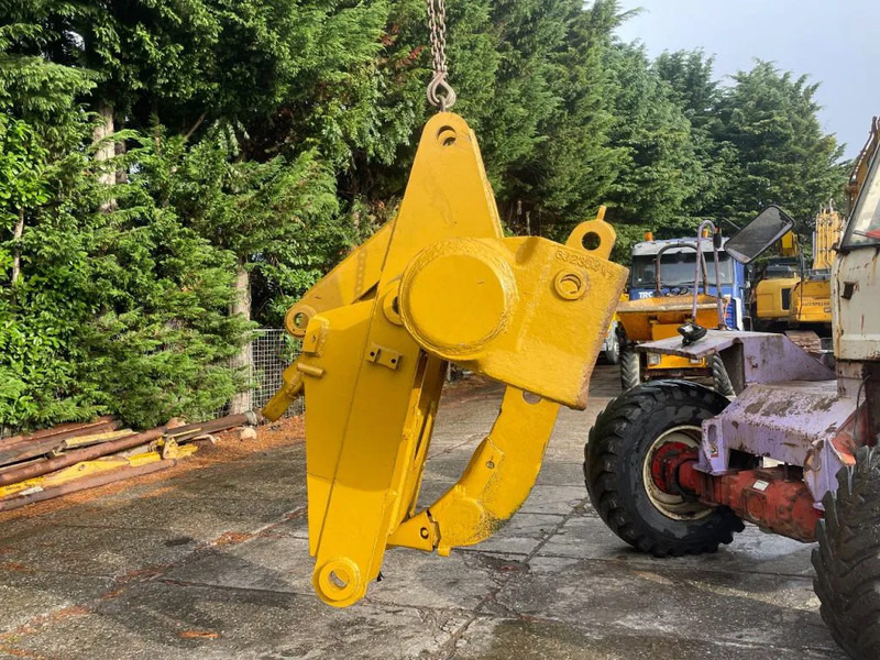 Caterpillar Ripper compatible with D7R and D7H Ripper compatible with D7R and D7H - Ripper pour Engins de chantier: photos 2 Caterpillar Ripper compatible with D7R and D7H Ripper compatible with D7R and D7H - Ripper pour Engins de chantier: photos 2
