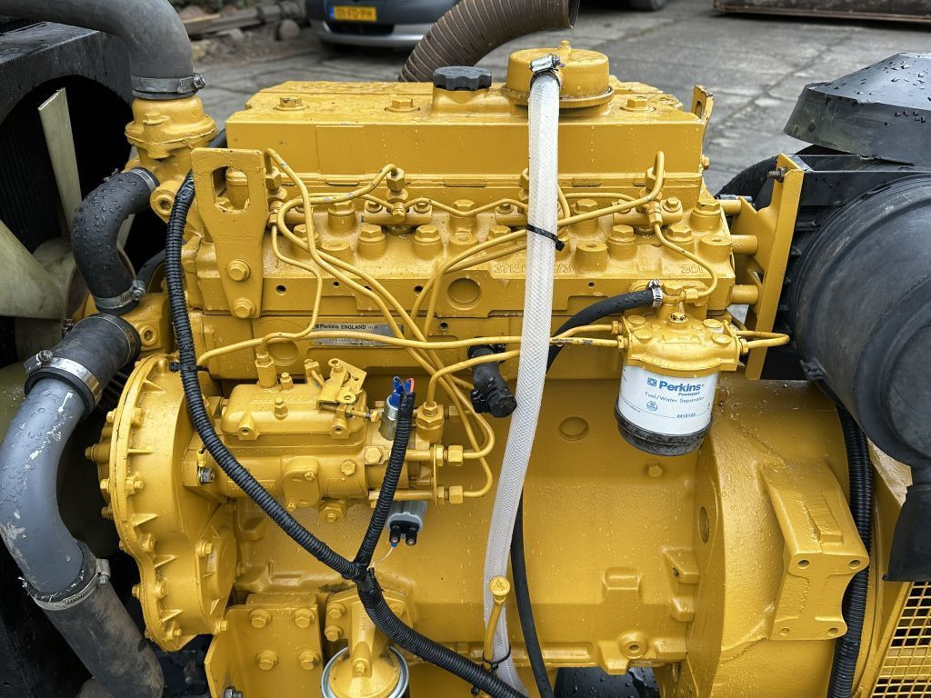 Olympian 60KVA Generator 3 Phase Olympian 60KVA Generator 3 Phase - Groupe électrogène: photos 5 Olympian 60KVA Generator 3 Phase Olympian 60KVA Generator 3 Phase - Groupe électrogène: photos 5