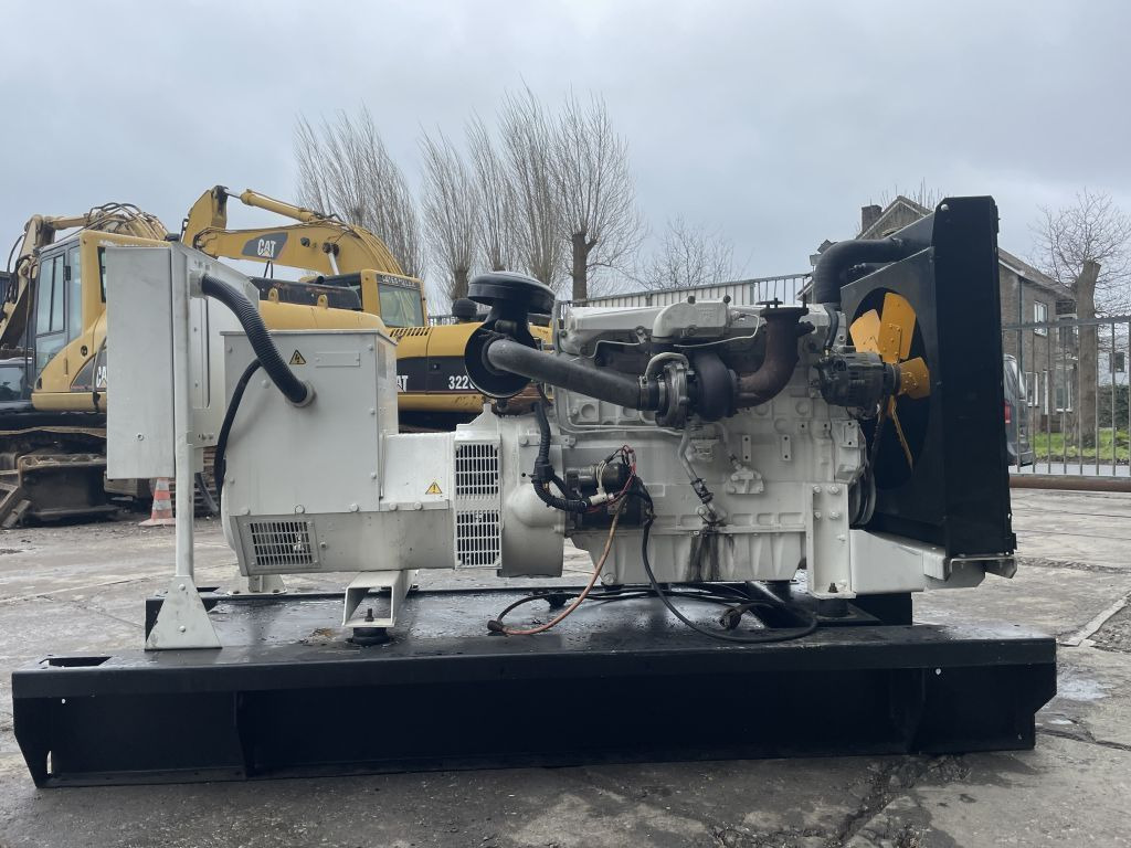 Groupe électrogène Perkins 100 KVA Generator 3 Phase Perkins  100 KVA Generator 3 Phase: photos 6