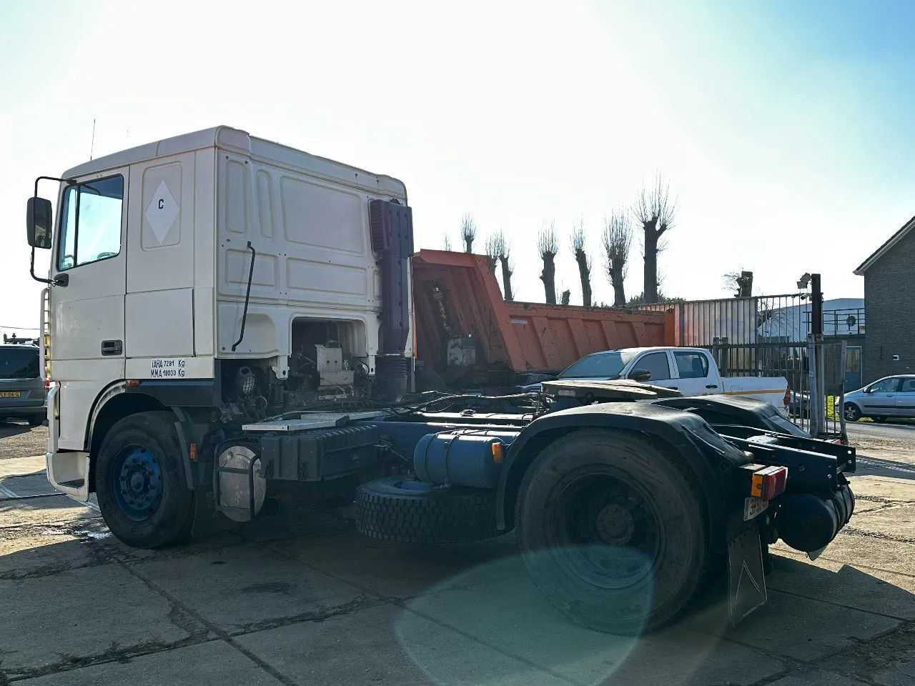 DAF XF 95.380 4X2 Tractor-unit Spring/Air ZF Manual DAF XF 95.380 4X2 Tractor-unit Spring/Air ZF Manual - Tracteur routier: photos 3 DAF XF 95.380 4X2 Tractor-unit Spring/Air ZF Manual DAF XF 95.380 4X2 Tractor-unit Spring/Air ZF Manual - Tracteur routier: photos 3