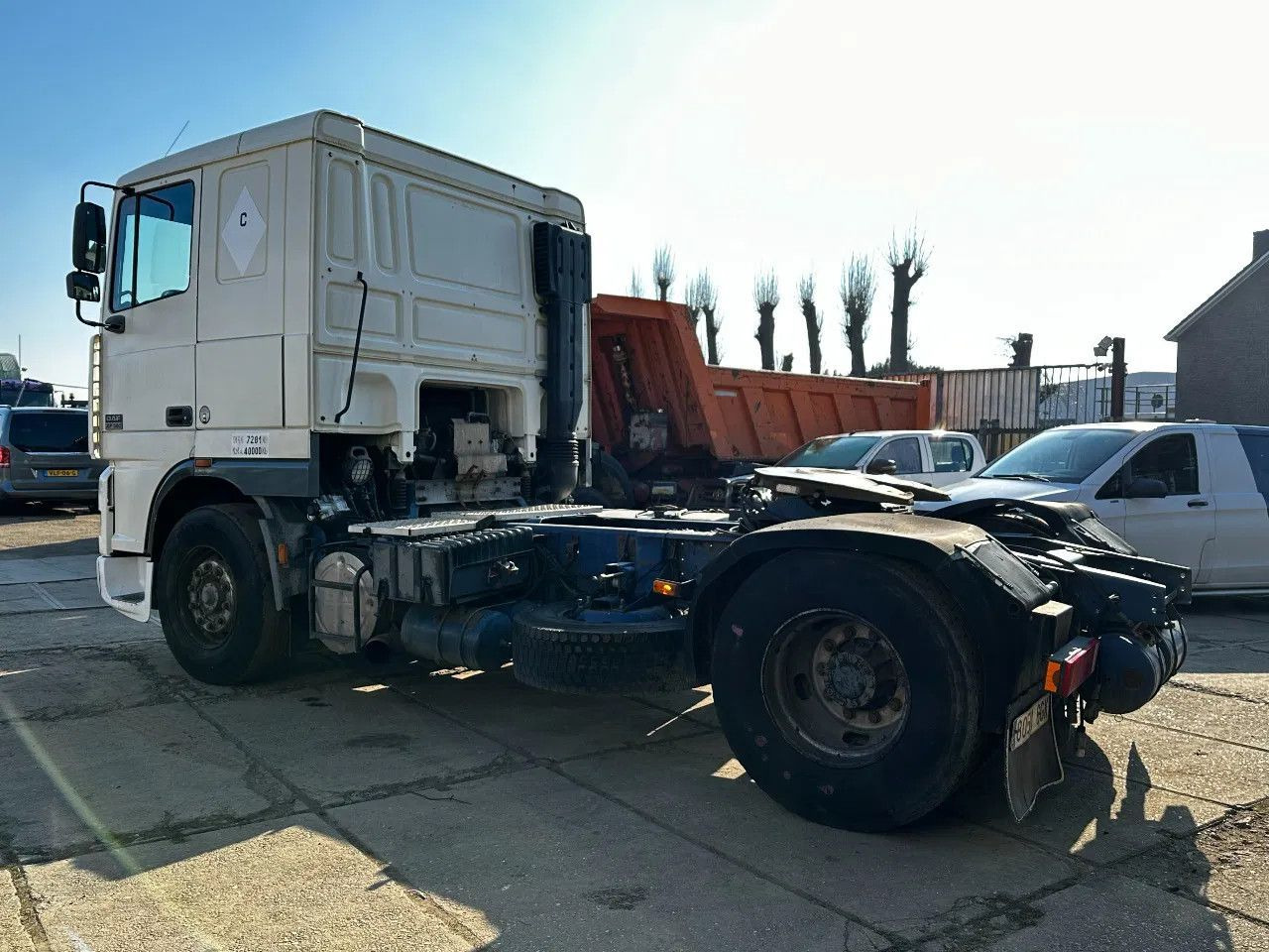 DAF XF 95.380 4X2 Tractor-unit Spring/Air ZF Manual DAF XF 95.380 4X2 Tractor-unit Spring/Air ZF Manual - Tracteur routier: photos 3 DAF XF 95.380 4X2 Tractor-unit Spring/Air ZF Manual DAF XF 95.380 4X2 Tractor-unit Spring/Air ZF Manual - Tracteur routier: photos 3