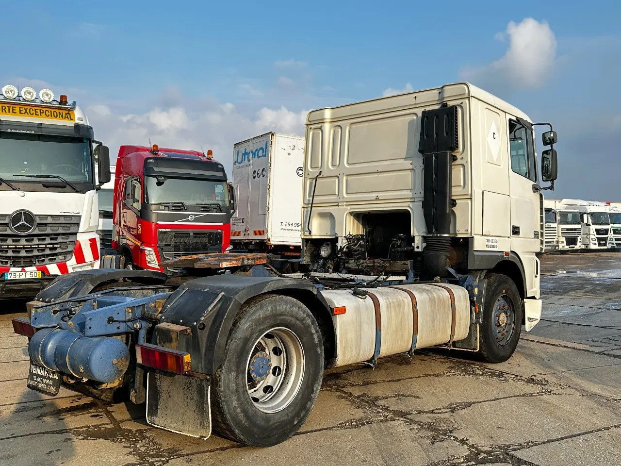 DAF XF 95.380 4X2 Tractor-unit Spring/Air ZF Manual DAF XF 95.380 4X2 Tractor-unit Spring/Air ZF Manual - Tracteur routier: photos 4 DAF XF 95.380 4X2 Tractor-unit Spring/Air ZF Manual DAF XF 95.380 4X2 Tractor-unit Spring/Air ZF Manual - Tracteur routier: photos 4