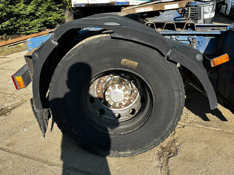 DAF XF 95.380 4X2 Tractor-unit Spring/Air ZF Manual Euro2 PTO - Tracteur routier: photos 5 DAF XF 95.380 4X2 Tractor-unit Spring/Air ZF Manual Euro2 PTO - Tracteur routier: photos 5