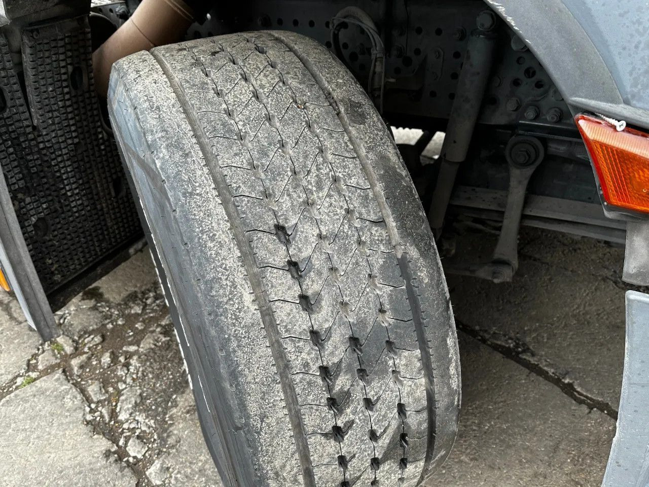 Tracteur routier Mercedes-Benz Actros 1851 4X2 Tractor-unit Spring/Air Retarder: photos 9