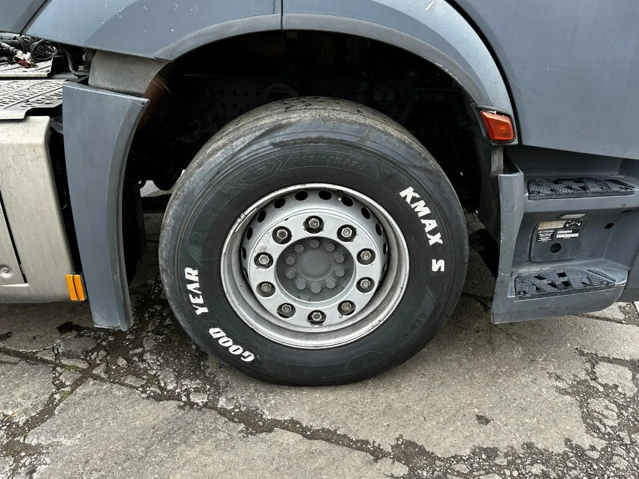 Tracteur routier Mercedes-Benz Actros 1851 4X2 Tractor-unit Spring/Air Retarder: photos 8