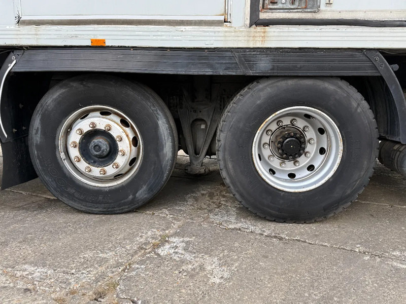 Volvo FH 12.420 6X2 Frigo Spring/Air Manual Gearbox TOP CONDITION - Camion frigorifique: photos 5 Volvo FH 12.420 6X2 Frigo Spring/Air Manual Gearbox TOP CONDITION - Camion frigorifique: photos 5
