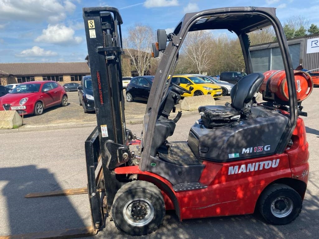 Manitou MI 15 G - Chariot élévateur à gaz: photos 5 Manitou MI 15 G - Chariot élévateur à gaz: photos 5
