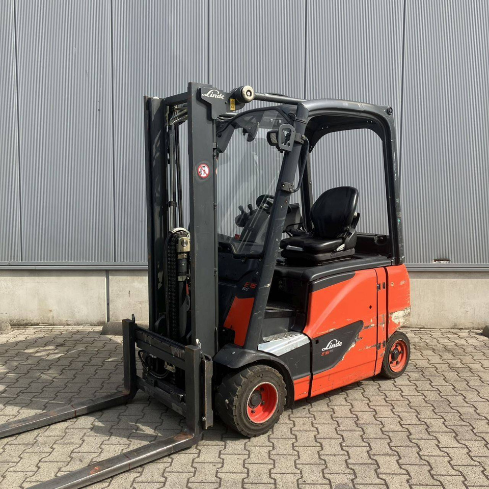 Linde E16PH-02 (386) EVO - Chariot élévateur électrique: photos 1 Linde E16PH-02 (386) EVO - Chariot élévateur électrique: photos 1