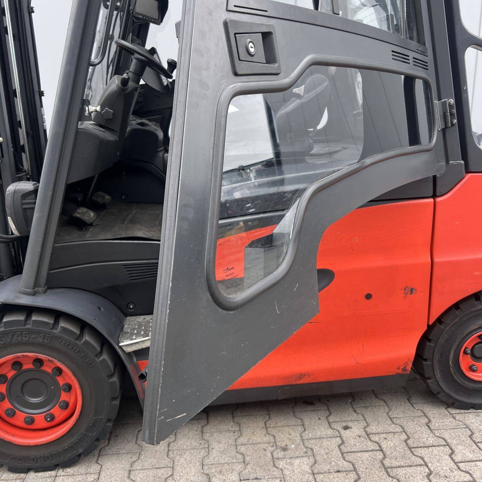 Linde E35/600H (388) - Chariot élévateur électrique: photos 3 Linde E35/600H (388) - Chariot élévateur électrique: photos 3
