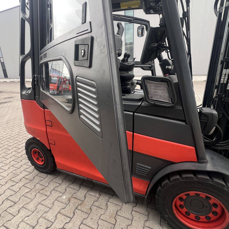 Linde E35/600H (388) - Chariot élévateur électrique: photos 5 Linde E35/600H (388) - Chariot élévateur électrique: photos 5