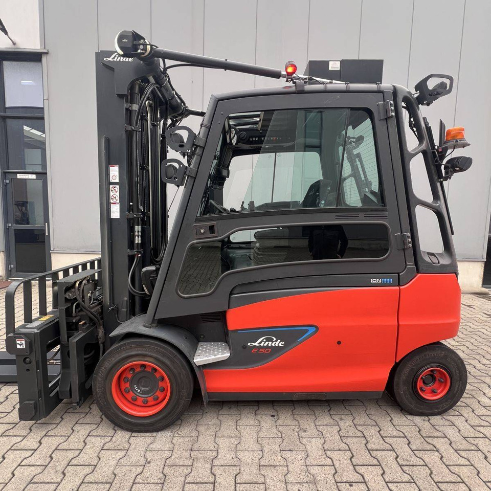 Linde E50/600HL (388) - Chariot élévateur électrique: photos 3 Linde E50/600HL (388) - Chariot élévateur électrique: photos 3