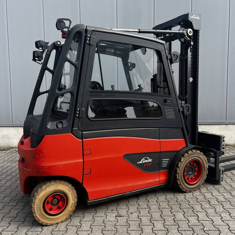 Linde E50/600HL (388) - Chariot élévateur électrique: photos 2 Linde E50/600HL (388) - Chariot élévateur électrique: photos 2