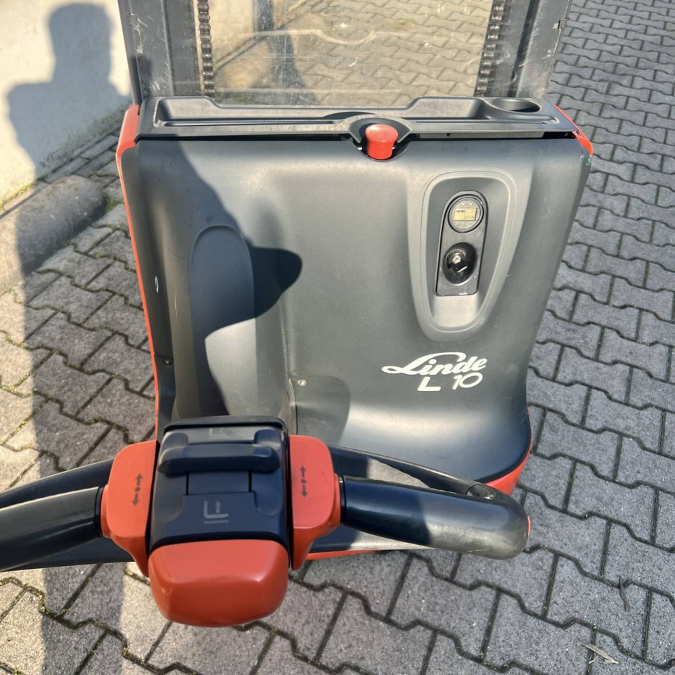 Linde L10 (1172) - Gerbeur: photos 5 Linde L10 (1172) - Gerbeur: photos 5