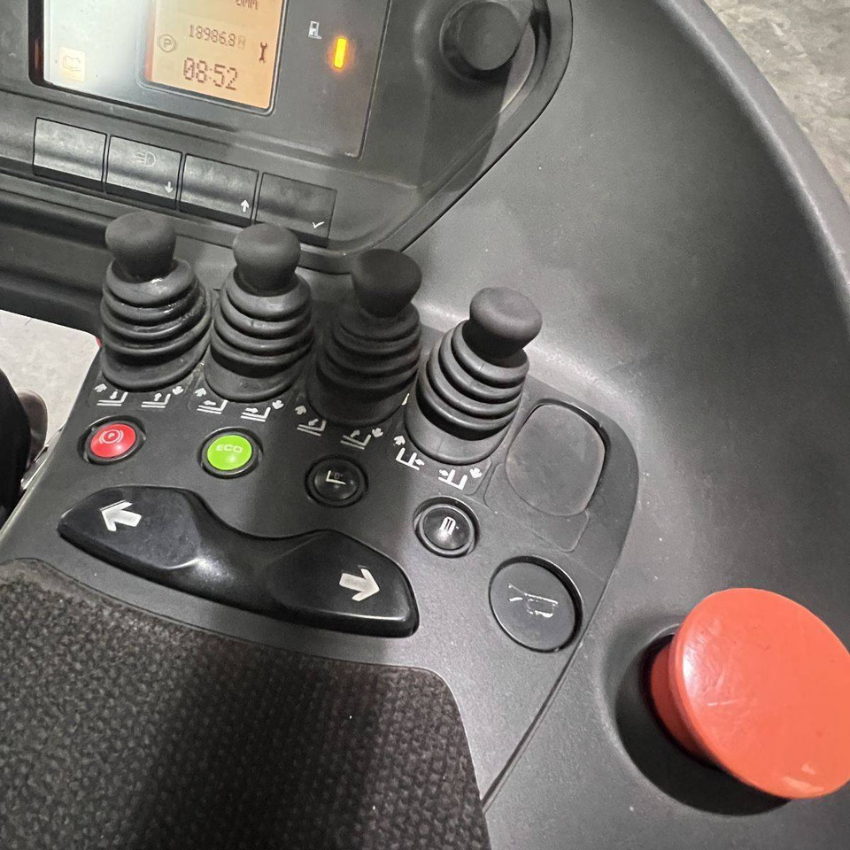 Chariot à mât rétractable Linde R14HD (1120): photos 7