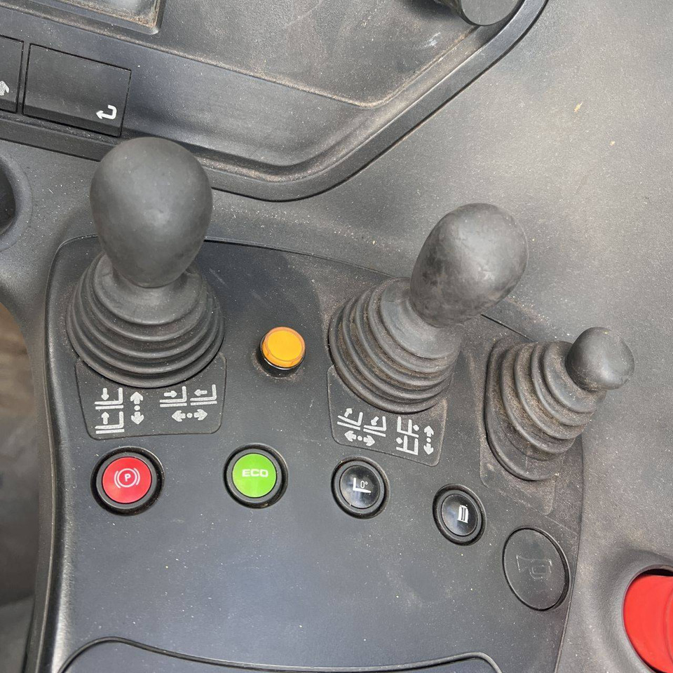 Linde R20 HD (1120) - Chariot à mât rétractable: photos 5 Linde R20 HD (1120) - Chariot à mât rétractable: photos 5