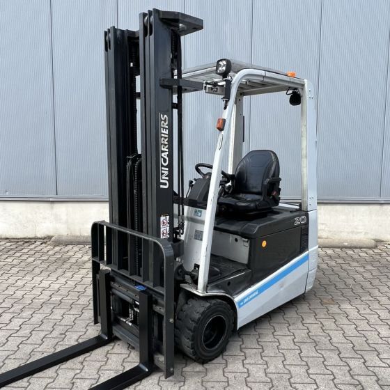 Unicarriers TX3-20L (AG1N1L20Q) - Chariot élévateur électrique: photos 1 Unicarriers TX3-20L (AG1N1L20Q) - Chariot élévateur électrique: photos 1