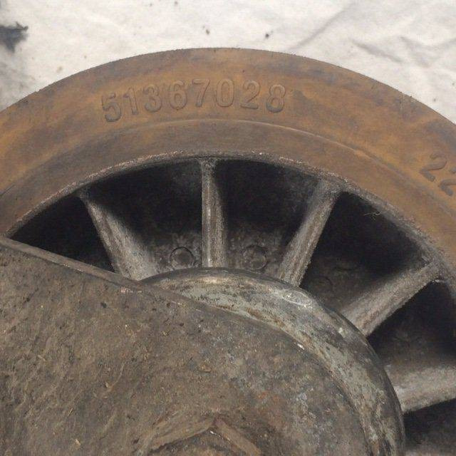 Wheel supporting for Jungheinrich - Commande de gouvernail pour Matériel de manutention: photos 5 Wheel supporting for Jungheinrich - Commande de gouvernail pour Matériel de manutention: photos 5