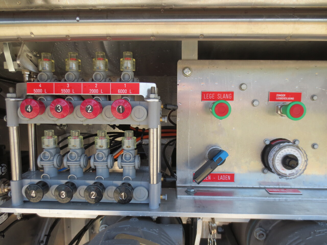 SCANIA G370 - Camion citerne: photos 2 SCANIA G370 - Camion citerne: photos 2