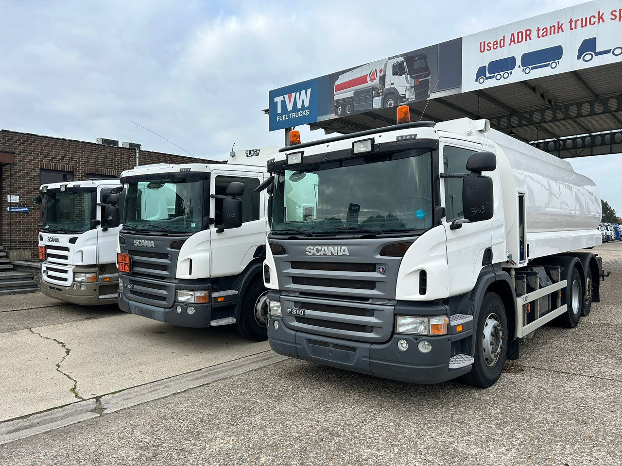 SCANIA PRT, P310, P380 (lot of 3) - Camion citerne: photos 1 SCANIA PRT, P310, P380 (lot of 3) - Camion citerne: photos 1