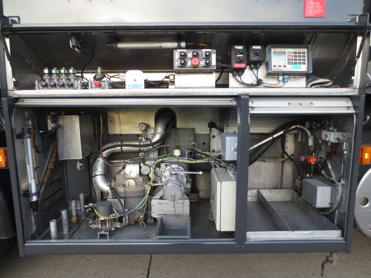 Camion citerne Scania P310: photos 12 Camion citerne Scania P310: photos 12