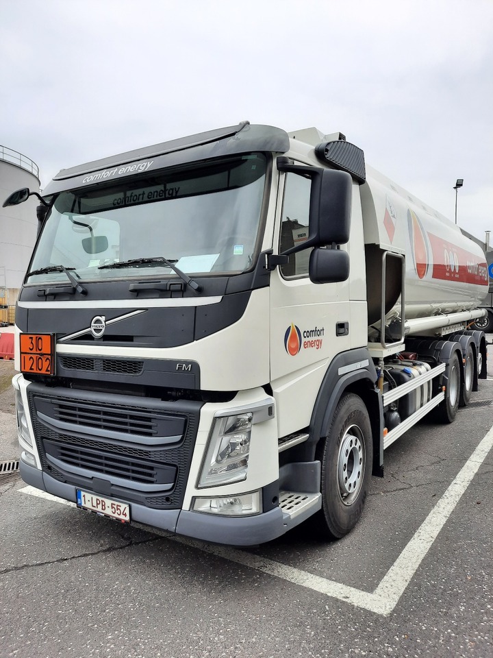 VOLVO FM - Camion citerne: photos 1 VOLVO FM - Camion citerne: photos 1