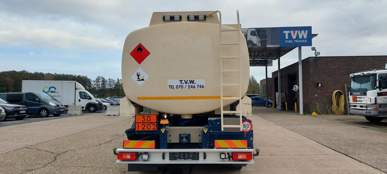 Camion citerne pour transport de carburant VOLVO FM (lot of 3): photos 25 Camion citerne pour transport de carburant VOLVO FM (lot of 3): photos 25
