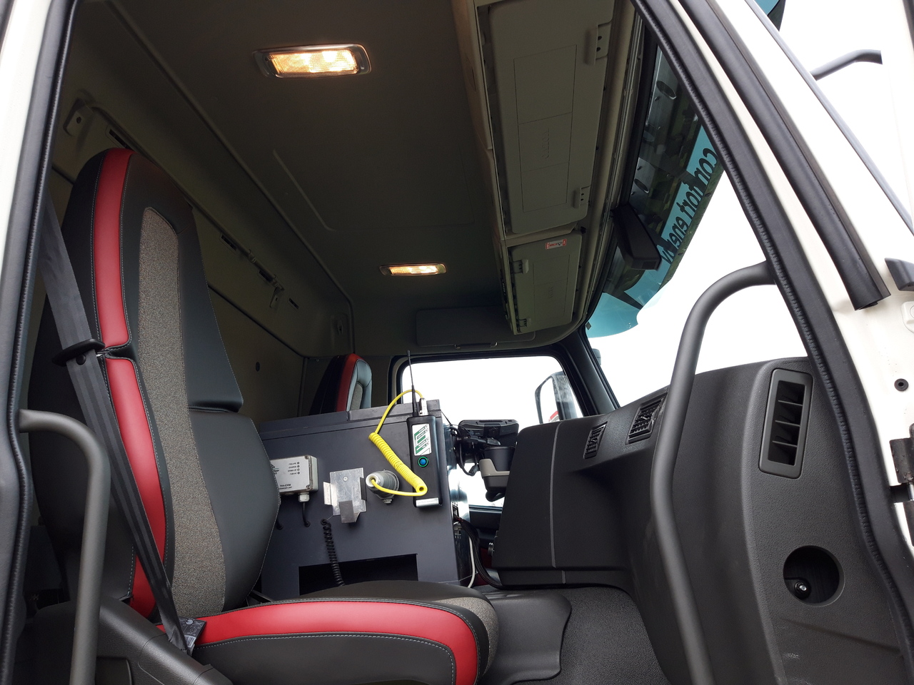 Camion citerne Volvo FM: photos 8
