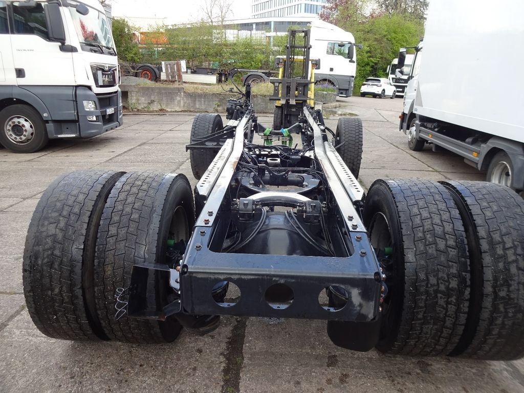 MAN TGX 18.480, Chassis mit Hinterachse, Bj-2016 - Frame/ Châssis pour Camion: photos 4 MAN TGX 18.480, Chassis mit Hinterachse, Bj-2016 - Frame/ Châssis pour Camion: photos 4