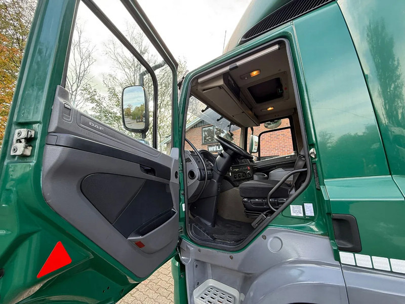 Camion isothermique DAF CF 290 +HTF Koeloplegger TRS PTO koelmotor Dhollandia 3000KG NL466.995KM: photos 18 Camion isothermique DAF CF 290 +HTF Koeloplegger TRS PTO koelmotor Dhollandia 3000KG NL466.995KM: photos 18