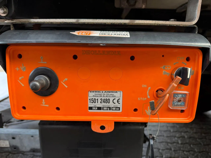 Camion isothermique DAF CF 290 +HTF Koeloplegger TRS PTO koelmotor Dhollandia 3000KG NL466.995KM: photos 10 Camion isothermique DAF CF 290 +HTF Koeloplegger TRS PTO koelmotor Dhollandia 3000KG NL466.995KM: photos 10