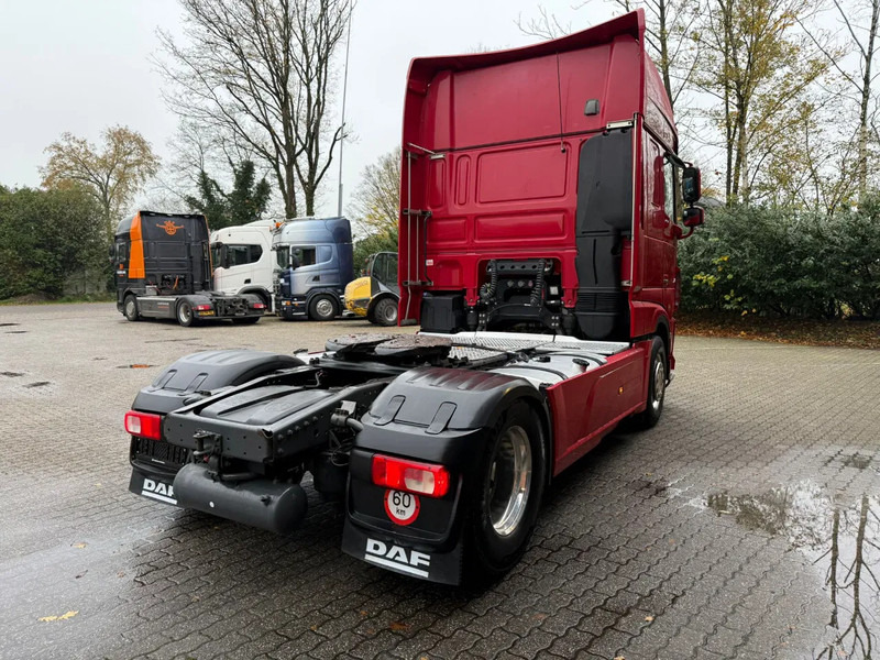 DAF XF 480 4X2 SSC Super Space 2X Tank Retarder Standairco EURO 6D Smarttacho 2 - Tracteur routier: photos 3 DAF XF 480 4X2 SSC Super Space 2X Tank Retarder Standairco EURO 6D Smarttacho 2 - Tracteur routier: photos 3