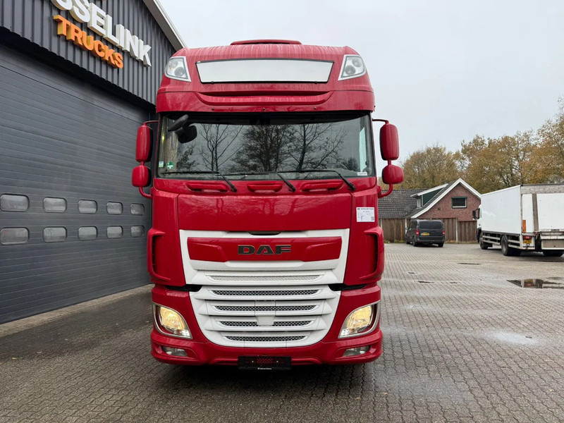 DAF XF 480 4X2 SSC Super Space 2X Tank Retarder Standairco EURO 6D Smarttacho 2 - Tracteur routier: photos 4 DAF XF 480 4X2 SSC Super Space 2X Tank Retarder Standairco EURO 6D Smarttacho 2 - Tracteur routier: photos 4