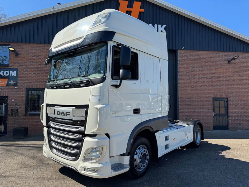 DAF XF 480 5X! SSC Super Space 2x tank LED PTO-Prep 302.386KM ACC - Tracteur routier: photos 1 DAF XF 480 5X! SSC Super Space 2x tank LED PTO-Prep 302.386KM ACC - Tracteur routier: photos 1