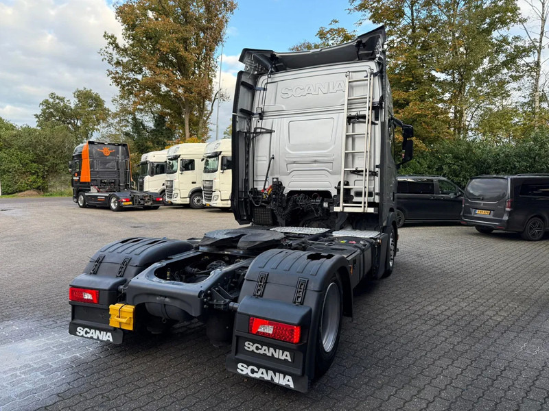 Scania R450 NGS 4X2EB Lowliner Retarder Standairco German truck Smarttacho 2 - Tracteur routier: photos 4 Scania R450 NGS 4X2EB Lowliner Retarder Standairco German truck Smarttacho 2 - Tracteur routier: photos 4